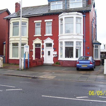 St Andrews Guesthouse Blackpool Esterno foto